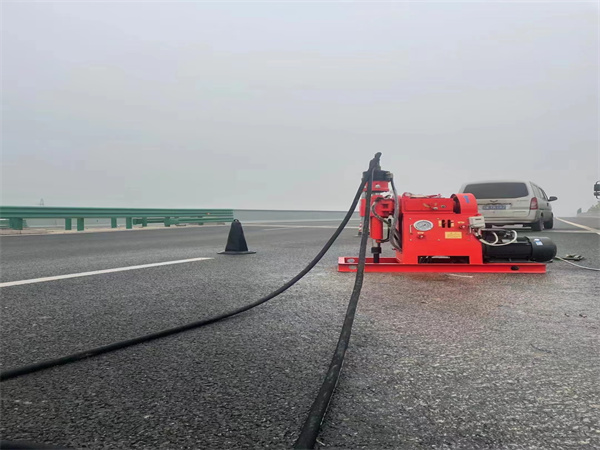 临城镇马路路基路面开裂下沉注浆加固灌浆